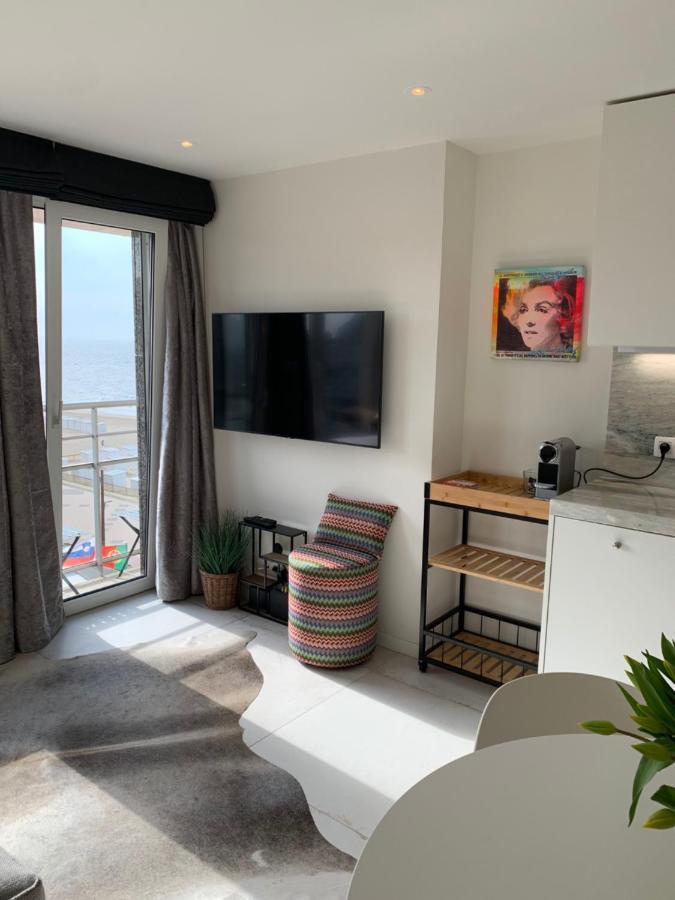 Luxe Studio/Suite Met Zeezicht En Volle Zon Кнокке-Хейст Экстерьер фото