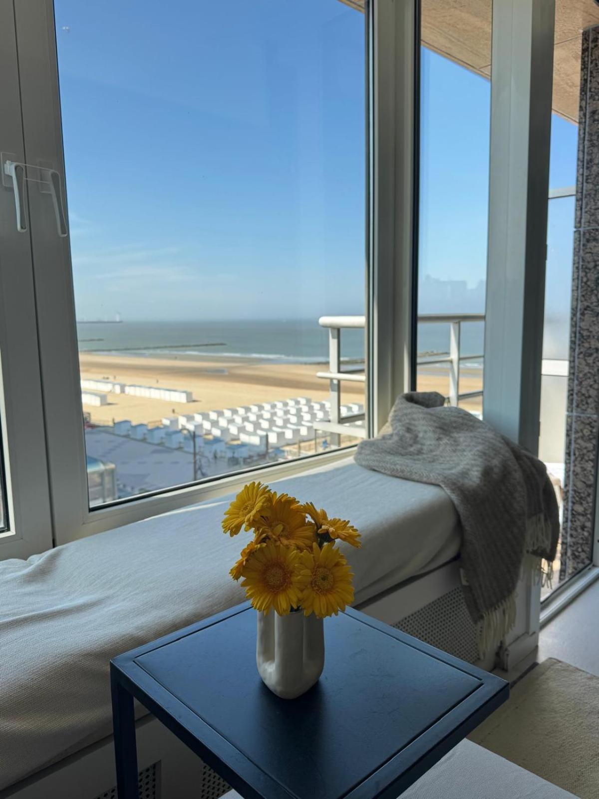 Luxe Studio/Suite Met Zeezicht En Volle Zon Кнокке-Хейст Экстерьер фото
