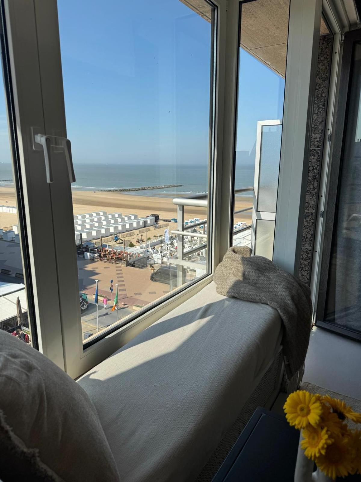 Luxe Studio/Suite Met Zeezicht En Volle Zon Кнокке-Хейст Экстерьер фото